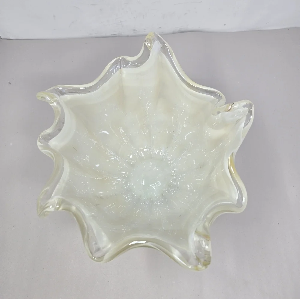 Italian Hand Blown Murano Cream & Clear 11x8 Vintage Beautiful Glass Vase Bowl